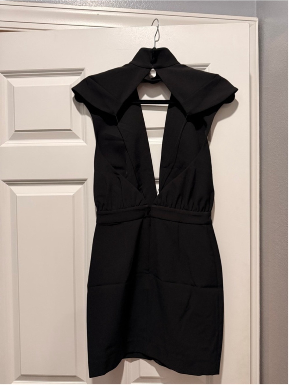 Women's AQ/AQ Black Deep V-Neck Mini Dress Size 0 - Picture 4 of 6